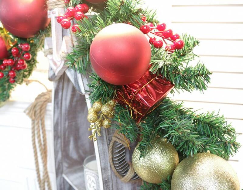 260cm Christmas Garland/Runner Red/Gold