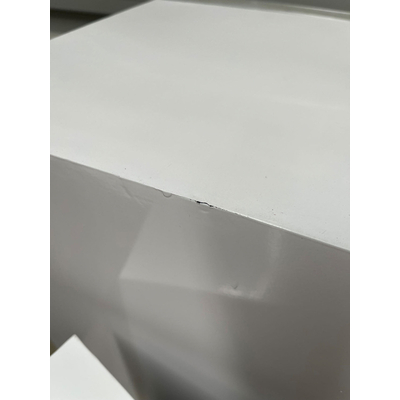 thumb_Set of 5 White Metal Wedding Plinths – Factory Seconds