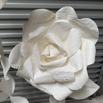 thumb_Set of 3 White/Cream Giant Roses on Stands