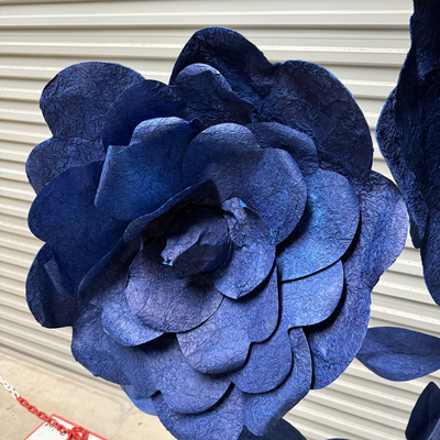 thumb_Set of 3 Dark Blue Giant Roses on Stands