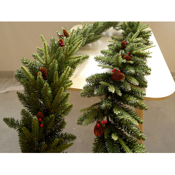 thumb_180cm Christmas Garland/Runner with Red Berries and Pine Cones