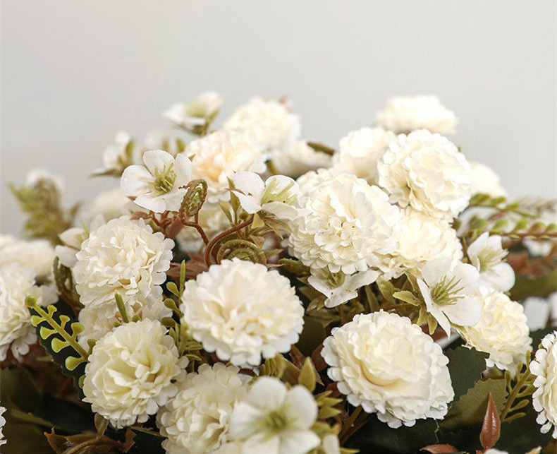 White/Cream Mini Carnation Bloom Filler Bunch