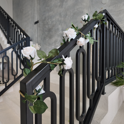 thumb_White Quality Rose Flower Garland – 1.5m with 14 Rose Heads