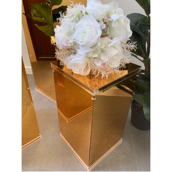 thumb_Set of 3 - Gold Mirrored Acrylic Pedestal Risers/Flower Stands - Seconds