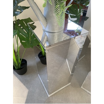 thumb_Set of 3 - Silver Mirrored Acrylic Pedestal Risers/Flower Stands - Seconds
