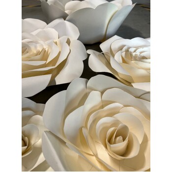 thumb_5pc set - Giant Paper Roses - Off White