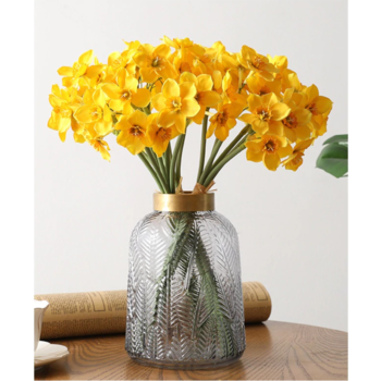 Yellow 40cm daffodil bouquet
