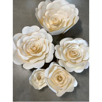 5pc set - Giant Paper Roses - Off White