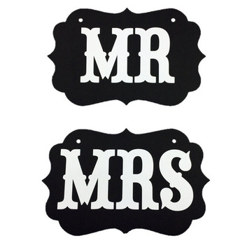 Mr & Mrs Hanging Photo Prop signs 27cm 