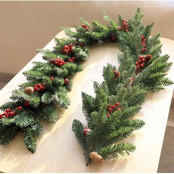180cm Christmas Garland/Runner with Red Berries and Pine Cones